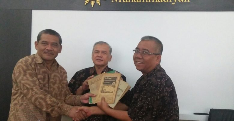 Notulensi Pendirian RSMB diserahkan ke Museum Muhammadiyah