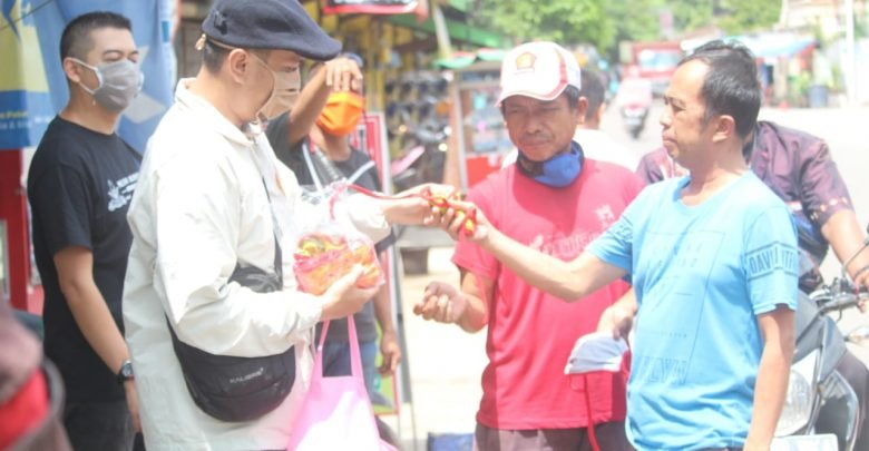 Pemuda Muhammadiyah Kab. Bekasi Berbagi Masker Gratis