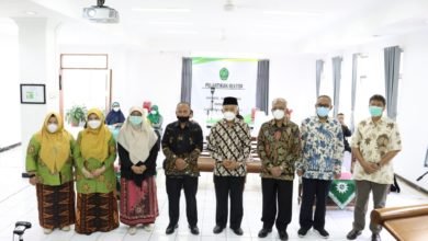 PP Aisyiyah Lantik Tia Setiawati sebagai Rektor Unisa Bandung