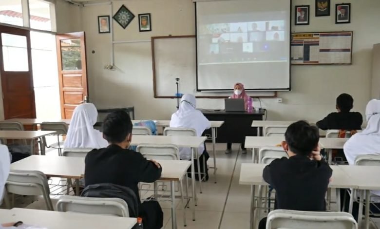 SD Muhammadiyah 7 dan SMP Muhammadiyah 8 Mulai Adakan Sekolah Tatap Muka Hingga 75 Persen