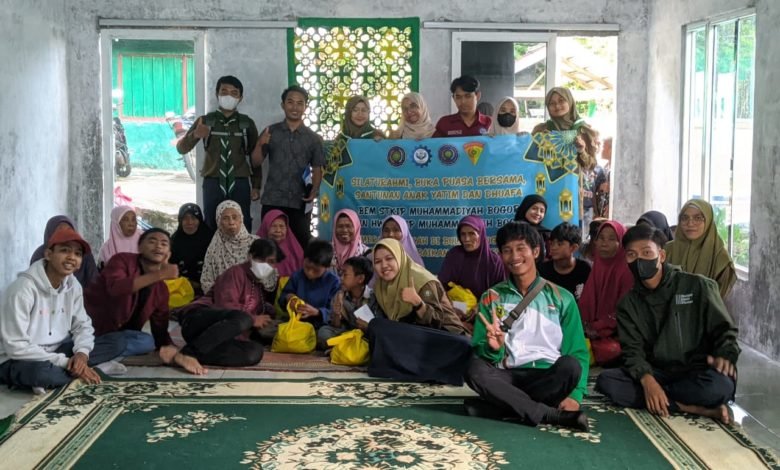 Menjelang Lebaran, BEM Bersama Hizbul Wathan STKIP Muhammadiyah Bogor Melakukan Santunan Pada Anak Yatim dan Kaum Dhuafa