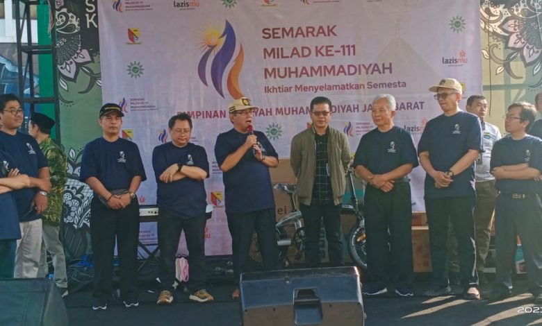 Ribuan Peserta Ikuti Jalan Santai PWM Jabar Bertajuk “Ikhtiar Menyelamatkan Semesta”