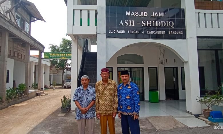 Dari Tanah Wakaf Hingga Pencerahan Umat: Perjalanan H. Sodik Mahbubi dalam Memakmurkan Masjid