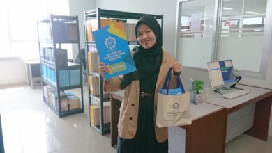 UPT Perpustakaan UM Bandung Berikan Penghargaan Kepada Pemustaka Terbaik