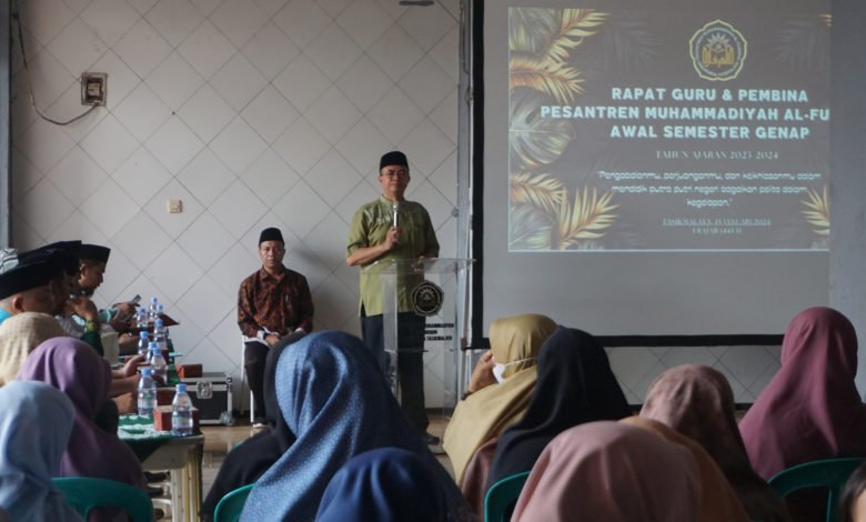 Liburan Usai, Guru dan Pembina Pesantren Muhammadiyah Al-Furqon Gelar Rapat Semester Genap