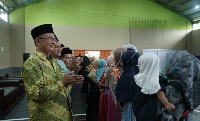 Lebaran Usai, Pesantren Muhammadiyah Al-Furqon Mengadakan Halal Bihalal Guru dan Staf Karyawan