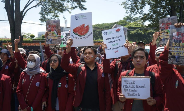 UM Bandung Gelar Aksi Damai Dukung Palestina Lepas dari Cengkeraman Israel