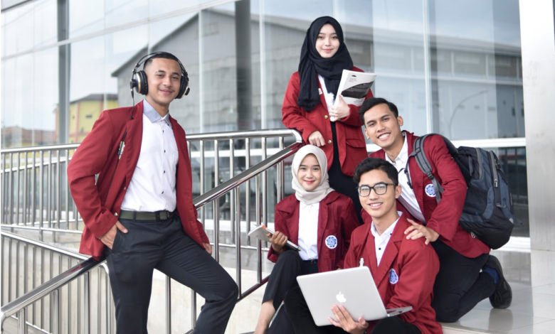 Rayakan Milad Ke-8, UM Bandung Gratiskan Biaya Daftar Kuliah