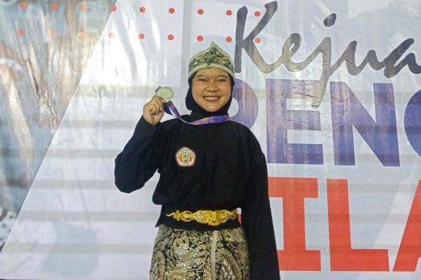 Mahasiswa UM Bandung Sabet Juara Dua Pencak Silat Paris Van Java Championship