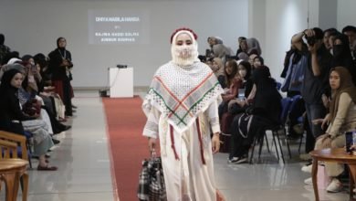 Mahasiswa UM Bandung Tampilkan Karya Fashion Berpesan Kemanusiaan