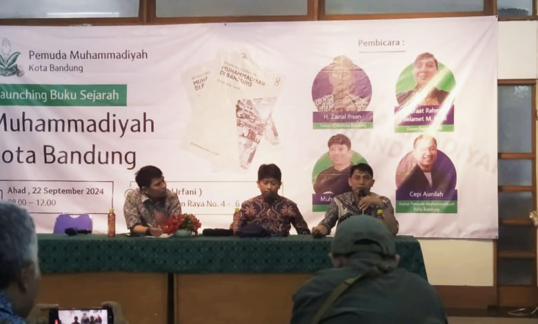 Pemuda Muhammadiyah Kota Bandung Mengadakan Acara Bedah dan Launching Buku Sejarah Muhammadiyah Kota Bandung