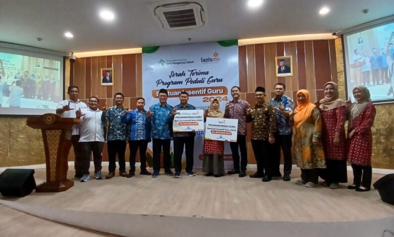 1.000 Guru Honorer Peroleh Bantuan Program Peduli Guru, Kolaborasi Lazismu dan UPZ Permata Bank Syariah