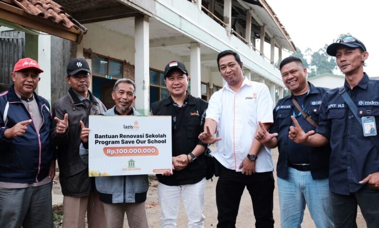 Segerakan Revitalisasi Pasca-Gempa di Kabupaten Bandung, Muhammadiyah Lewat Lazismu Serahkan Bantuan Save Our School dan Kemanusiaan Sebesar Rp 100 juta 