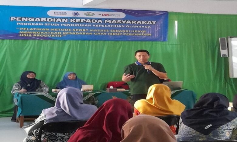 Prodi Pendidikan Kepelatihan Olahraga FPOK UPI Gelar Pelatihan Metode Sport Massage untuk Tingkatkan Kesadaran Gaya Hidup Sehat Perempuan Usia Produktif