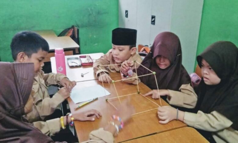 Sekolah Inklusi Mendidik Anak Difabel Waladun Shaleh