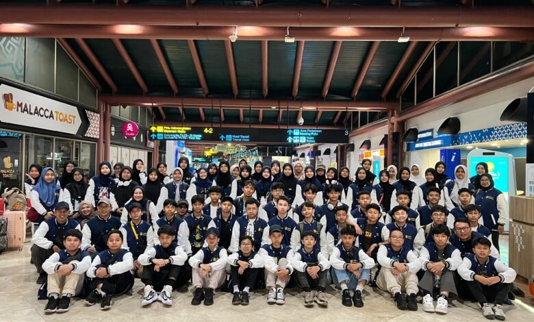 71 Siswa dan 7 Guru SMP Muhammadiyah 8 Bandung Berangkat ke Singapura, Malaysia, dan Thailand dalam Rangka Kegiatan Cultural and Educational Visit Program