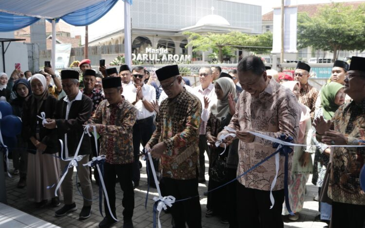 Haedar Nashir Resmikan Klinik Darul Arqam di Garut, Wujudkan Layanan Kesehatan Berkualitas