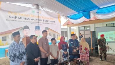 Resmikan Ruang Kelas Baru di Kertasari, Wamendikdasmen: Muhammadiyah Selalu Terdepan Berikan Pelayanan Pendidikan