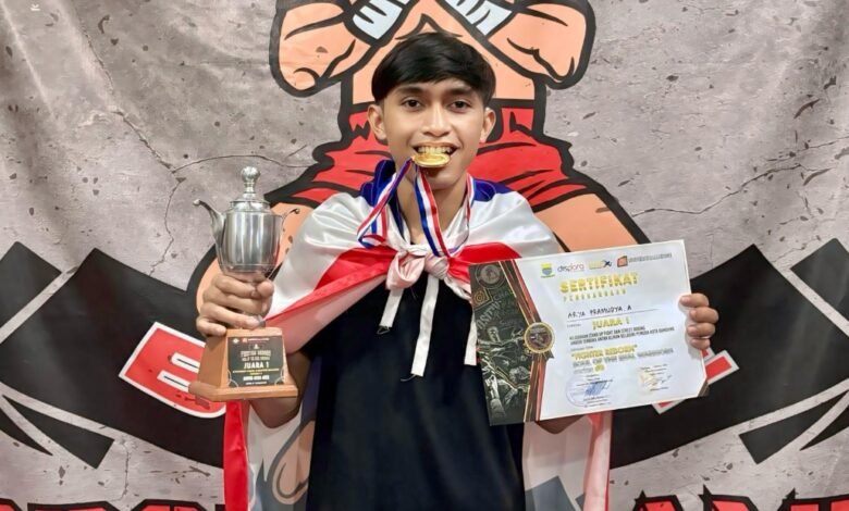 Mahasiswa UNISA Bandung Raih Juara 1 di Kejuaraan Stand Up Fight and Street Boxing