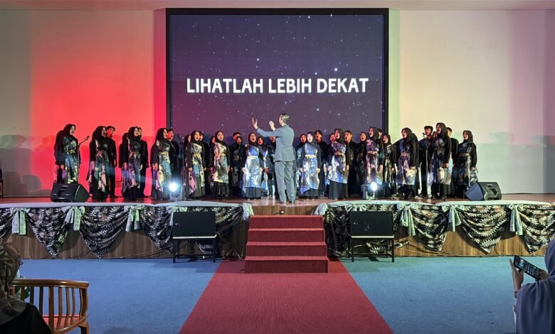 PSM UM Bandung Tampilkan Lagu Daerah dan Populer dalam Konser Spektakuler PSM UM Bandung Tampilkan Lagu Daerah dan Populer dalam Konser Spektakuler
