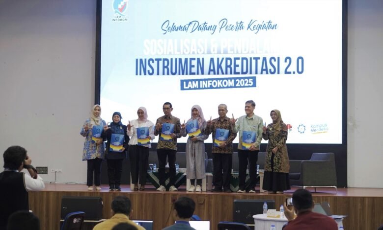 LAM INFOKOM Gelar Sosialisasi Instrumen Akreditasi 2.0 di UM Bandung LAM INFOKOM Gelar Sosialisasi Instrumen Akreditasi 2.0 di UM Bandung