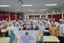 Unisa Bandung Edukasi Siswa Thailand tentang Empati dan Dukungan Sebaya