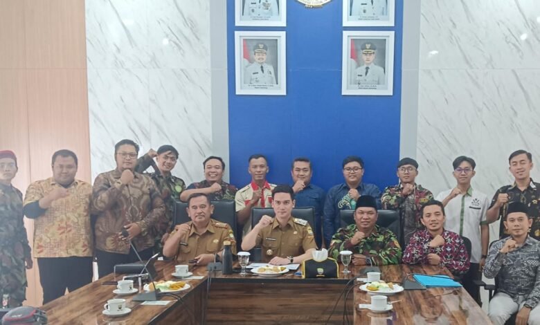 Pemuda Muhammadiyah Sumedang Audiensi dengan Wabup, Bahas Rencana Raker dan Sinergi Program Pemuda Muhammadiyah Sumedang Audiensi dengan Wabup, Bahas Rencana Raker dan Sinergi Program