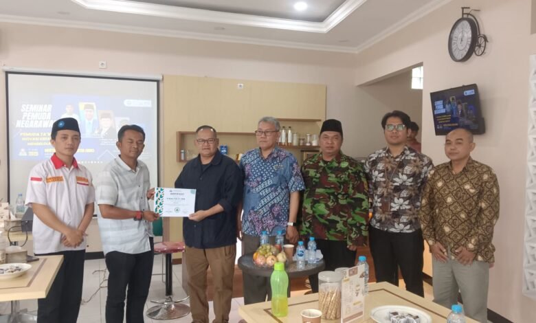 Seminar Inovasi Sampah PDPM Sumedang Wujudkan Pemuda Progresif dan Solutif Seminar Inovasi Sampah PDPM Sumedang Wujudkan Pemuda Progresif dan Solutif