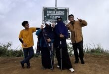 Puncak Andong: Jejak Kaki, Rindu, dan Kopi Panas di Ketinggian 1.726 Mdpl