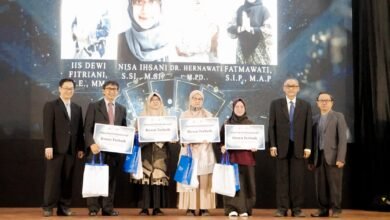 Empat Perempuan Hebat Diganjar Penghargaan Dosen Terbaik UM Bandung