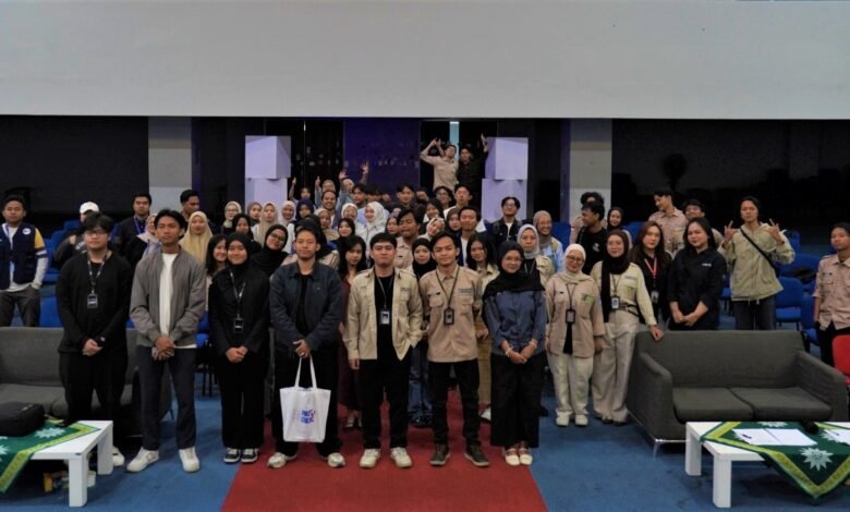 Menyulam Ide dan Memutar Karya: Screening Film Art Side Volume 3 Menyulam Ide dan Memutar Karya: Screening Film Art Side Volume 3