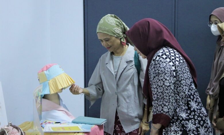 Karya Kreatif Mahasiswa KTF UM Bandung Siap Bersaing di Dunia Industri Karya Kreatif Mahasiswa KTF UM Bandung Siap Bersaing di Dunia Industri