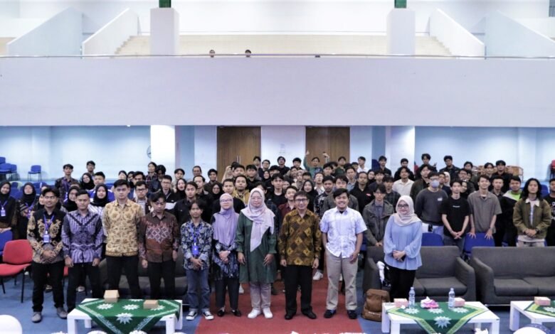 Komfesif 2025 UM Bandung: Bukan Sekadar Kompetisi, Tapi Edukasi Teknologi Komfesif 2025 UM Bandung: Bukan Sekadar Kompetisi, Tapi Edukasi Teknologi