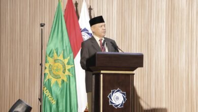 Dadang Kahmad Ajak Sarjana UM Bandung Jadi Cahaya Bagi Bangsa dan Kemanusiaan
