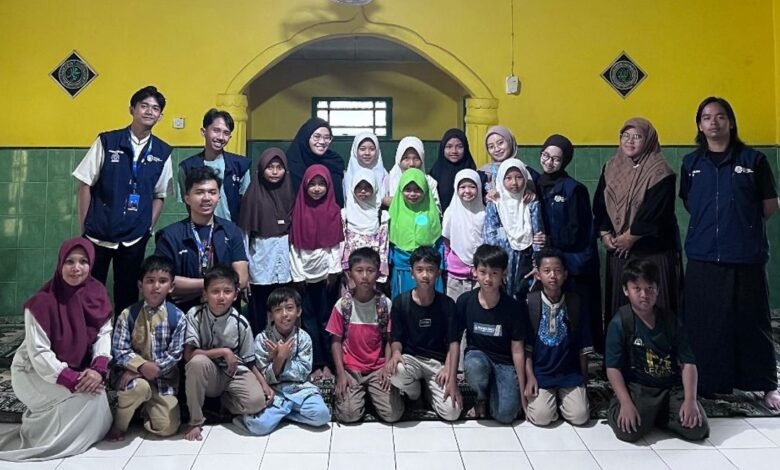 Lebih dari Hafalan, Santri TPA Al-Hikmah Diajari Memahami dan Mengamalkan Al-Quran Lebih dari Hafalan, Santri TPA Al-Hikmah Diajari Memahami dan Mengamalkan Al-Quran