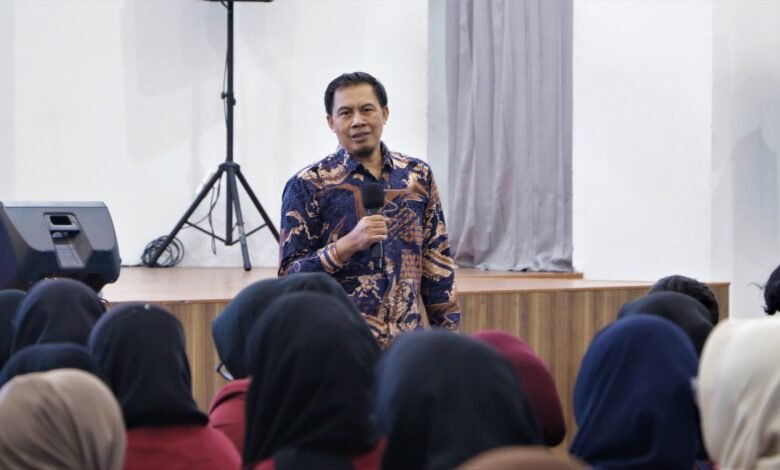 Wisuda Bukan Akhir, Tapi Awal Jalan Hidup Baru