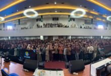 Resmi Dikukuhkan, Mahasiswa Baru UM Bandung Siap Mengukir Masa Depan Gemilang