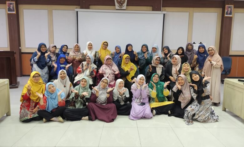 ToT Pendidikan Khusus Kepala Sekolah PAUD Aisyiyah se-Jawa Barat 2025: Penguatan Ideologi dan Kepemimpinan Berbasis Nilai Islam Berkemajuan ToT Pendidikan Khusus Kepala Sekolah PAUD Aisyiyah se-Jawa Barat 2025: Penguatan Ideologi dan Kepemimpinan Berbasis Nilai Islam Berkemajuan