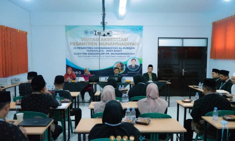 Akreditasi Pesantren Pertama di Tanah Air dilaksanakan di Pesantren Muhammadiyah Al Furqon Tasikmalaya Akreditasi Pesantren Pertama di Tanah Air dilaksanakan di Pesantren Muhammadiyah Al Furqon Tasikmalaya
