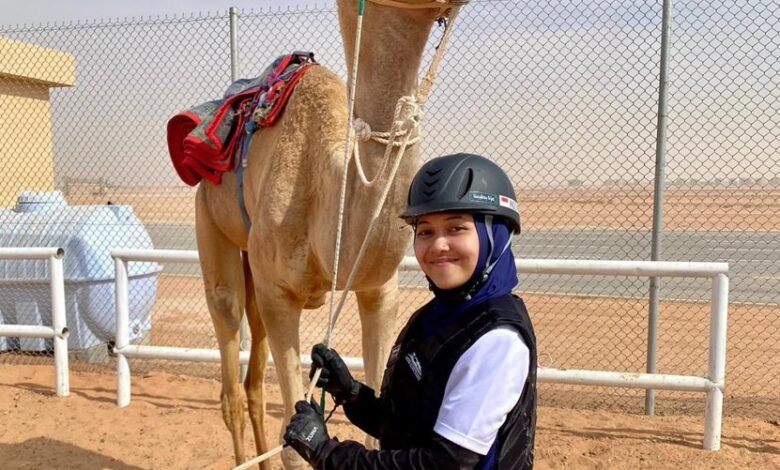 Aqilla Haurah Ukir Sejarah Jadi Atlet Wanita Asia Pertama di Ajang Camel Race Internasional Aqilla Haurah Ukir Sejarah Jadi Atlet Wanita Asia Pertama di Ajang Camel Race Internasional