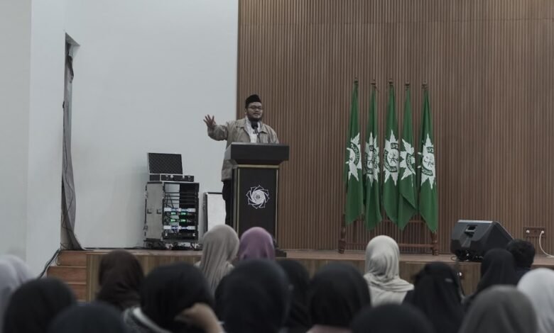 IMM Ekonomi Syariah UM Bandung Gerakkan Generasi Muda Kembali ke Masjid