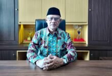 Haedar Nashir Apresiasi Batik Milad Ke-113, Dorong Pemakaian Seluruh Anggota Muhammadiyah Haedar Nashir Apresiasi Batik Milad Ke-113, Dorong Pemakaian Seluruh Anggota Muhammadiyah