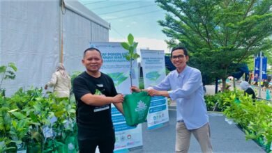 Milad Ke-113 Muhammadiyah, MPW Bagikan 1.113 Pohon Buah untuk Pengunjung Bazar