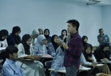 Mahasiswa UM Bandung Asah Skill Jurnalistik Bersama Mentor dari Media Nasional