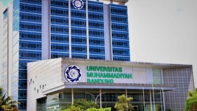 Profesi Apoteker UM Bandung Suguhkan Kurikulum Adaptif untuk Generasi Farmasis Baru