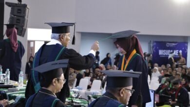 Wisuda ke-8 Gelombang III UM Bandung Kukuhkan 317 Lulusan Program Sarjana