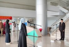 Rektor UM Bandung Tekankan Integritas dalam Pelantikan Pimpinan Fakultas Farmasi