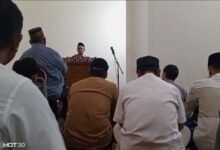 Nuansa Iman dan Kegembiraan Mengalir di Masjid Al-Irfani pada Malam Pertama Ramadhan