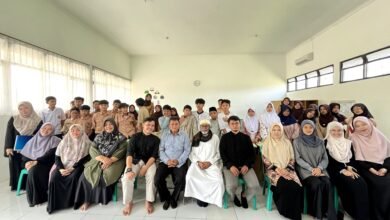 Belajar Bahasa Al-Qur’an, Siswa SMP Aisyiyah Sukabumi Antusias Ikuti Kajian Bersama Akademisi Komoro