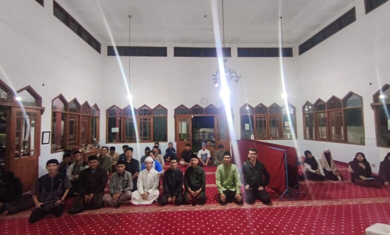 Pemuda Muhammadiyah Kota Bandung Bersama “Gerakan Bagi Peran” dan “Majelis Mahabbah” Gelar Kajian Literasi Digital Pemuda Muhammadiyah Kota Bandung Bersama “Gerakan Bagi Peran” dan “Majelis Mahabbah” Gelar Kajian Literasi Digital